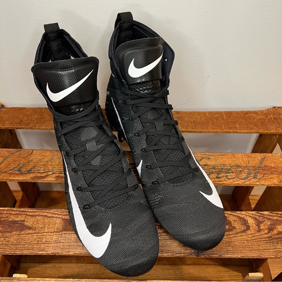 NEW Nike Vapor Untouchable 3 Elite Flyknit Mid Football Cleats Black Men’s 14 - Picture 9 of 11